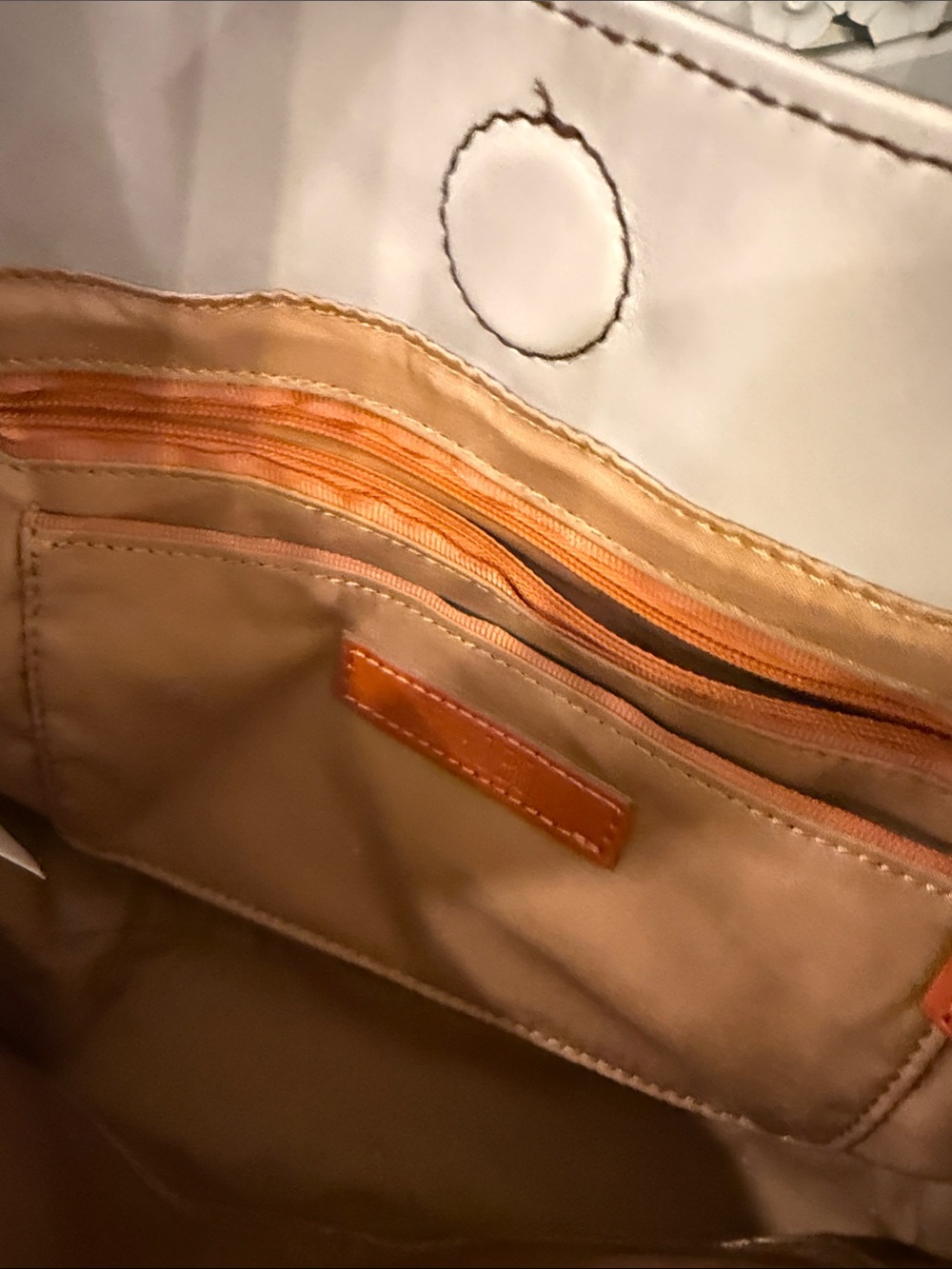 Hobo brand Classic Taupe Leather Shoulder Bag - Women - Picture 7 of 12